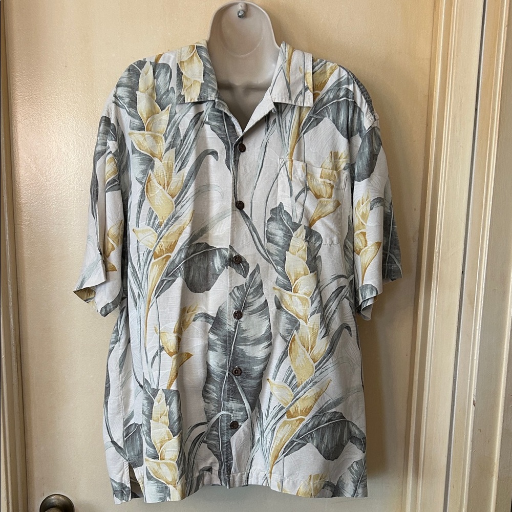 Tommy Bahama Men’s Yellow Green Silk Hawaiian Casual Button Down Shirt size XL